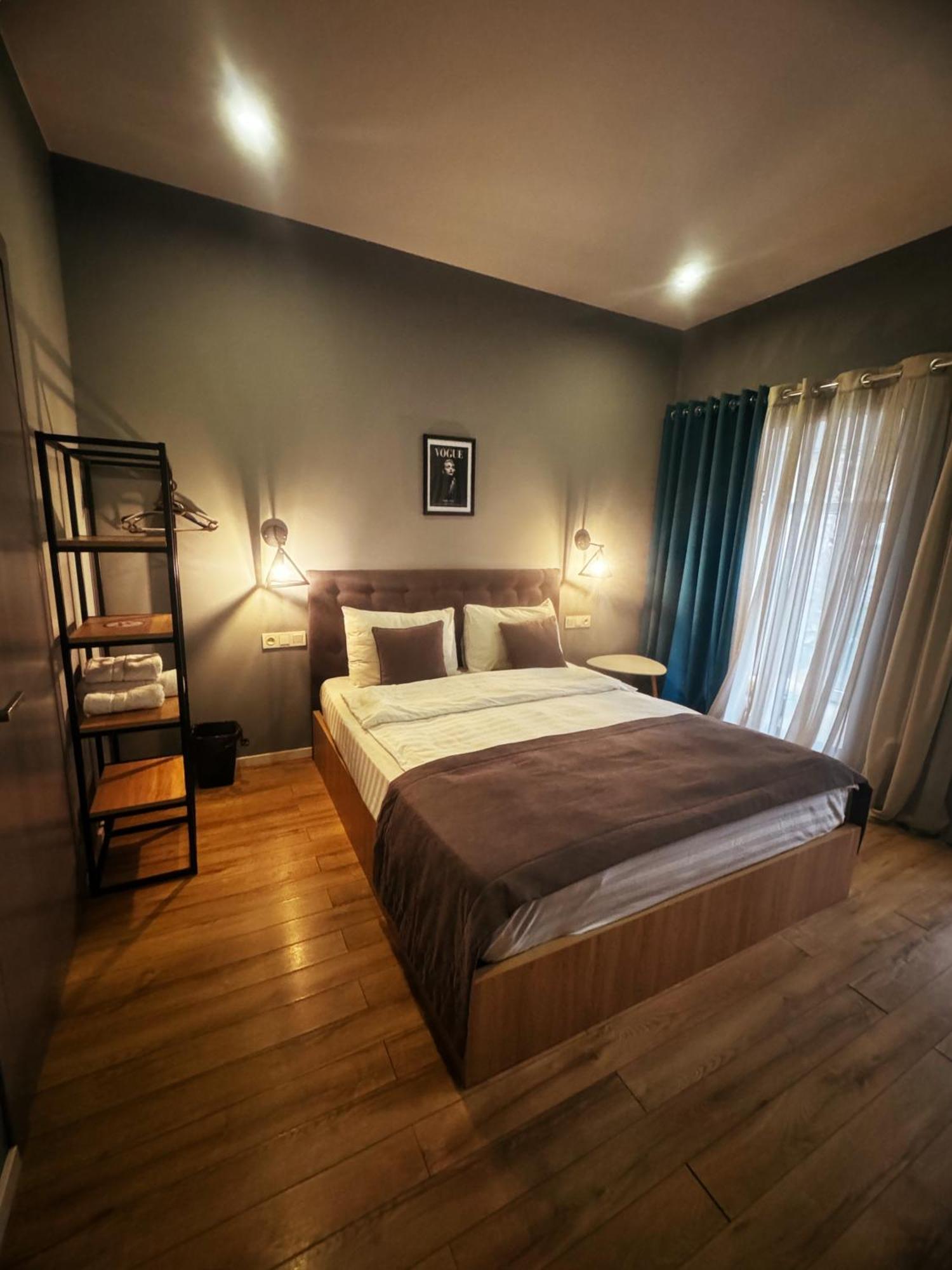 Hotel Classic Corner Тбилиси Екстериор снимка