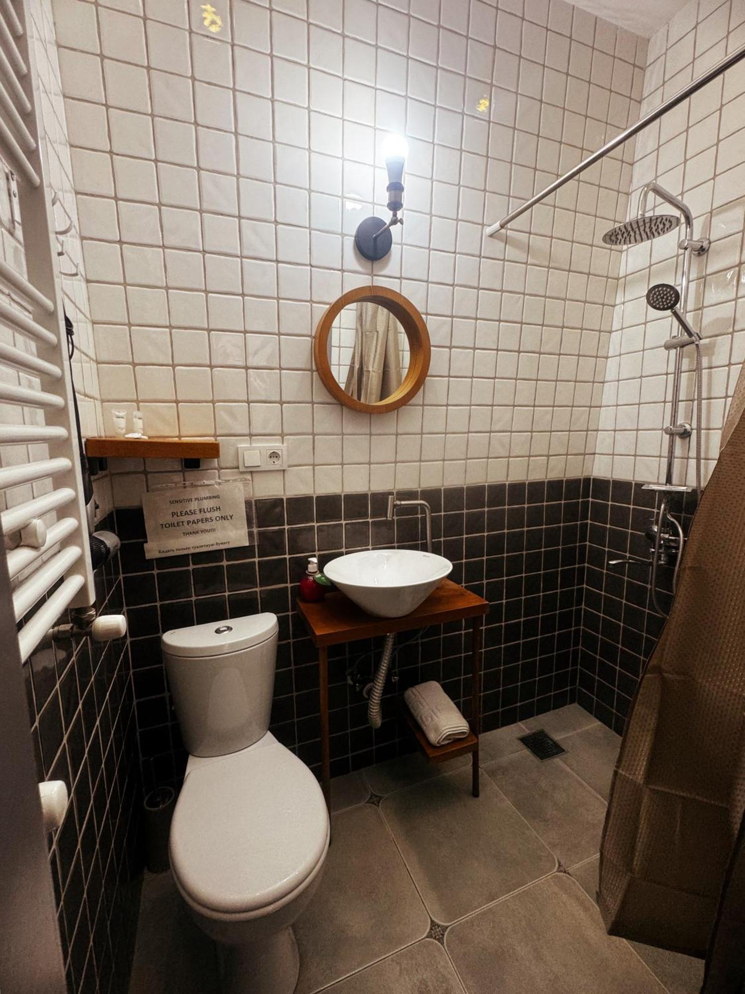 Hotel Classic Corner Тбилиси Екстериор снимка