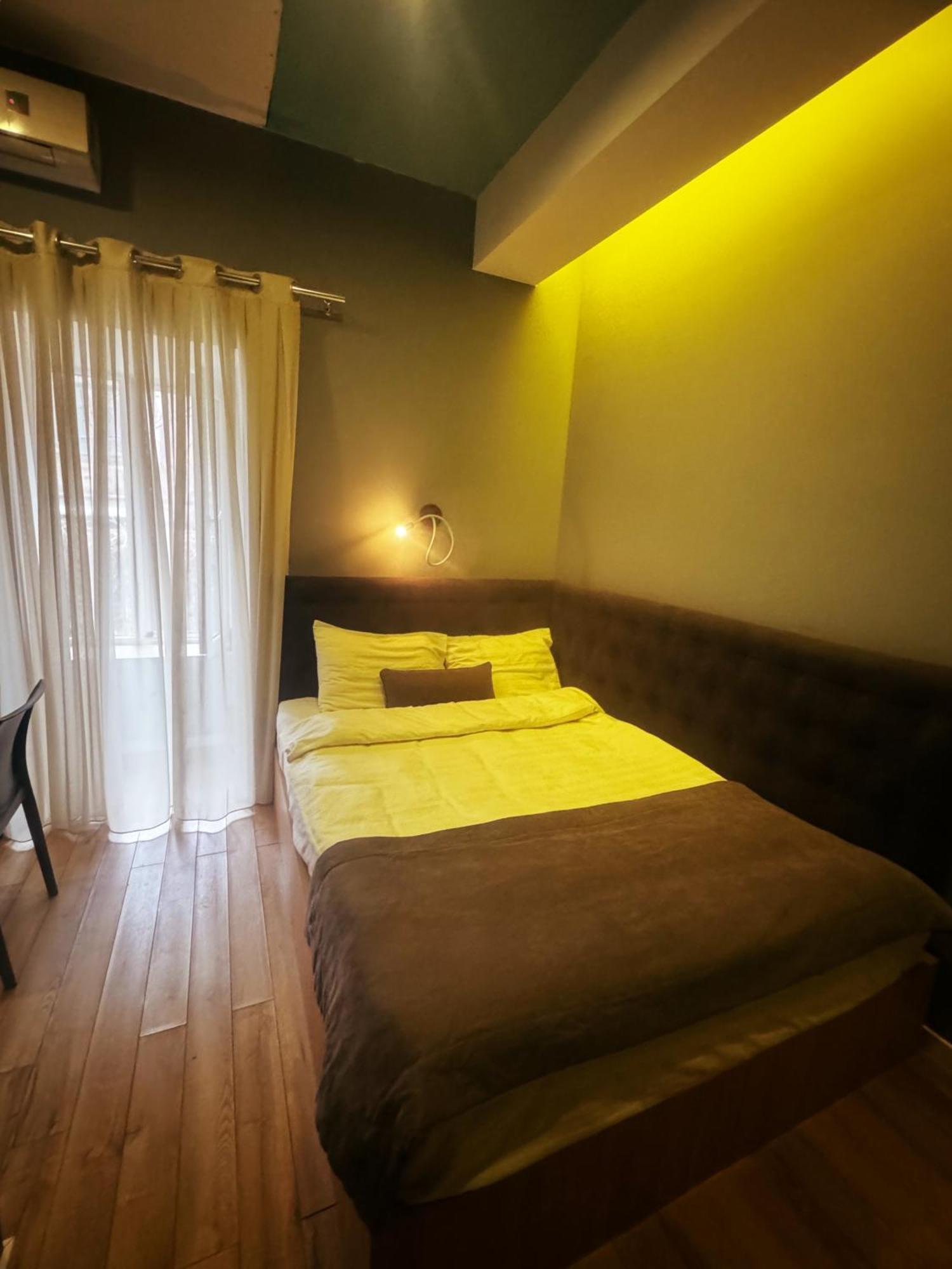 Hotel Classic Corner Тбилиси Екстериор снимка