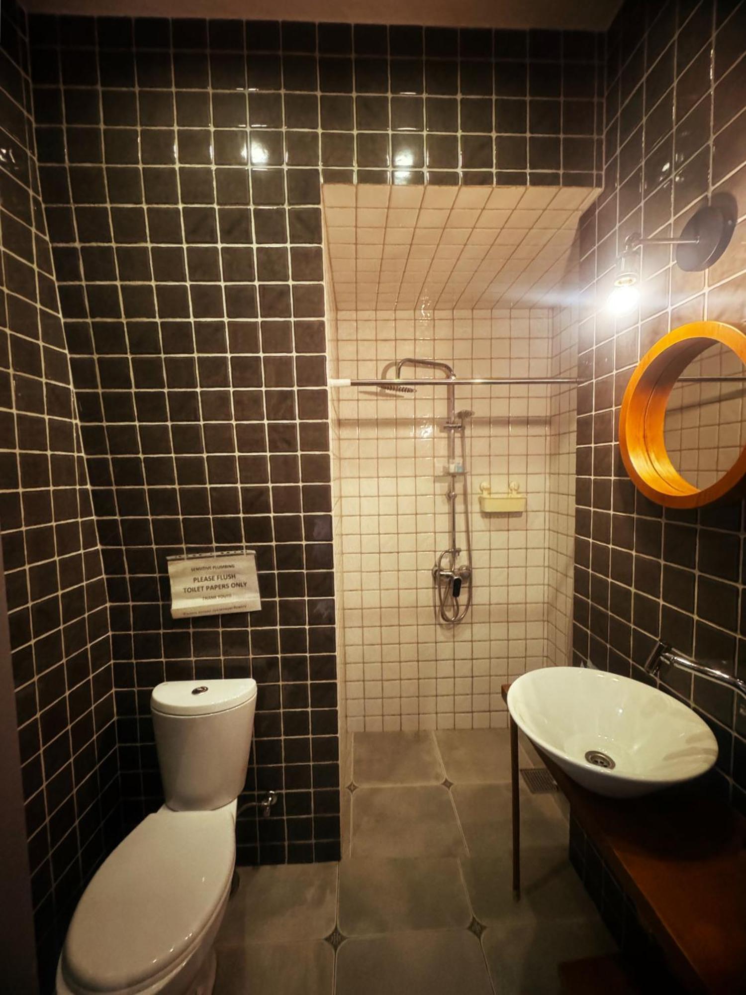 Hotel Classic Corner Тбилиси Екстериор снимка